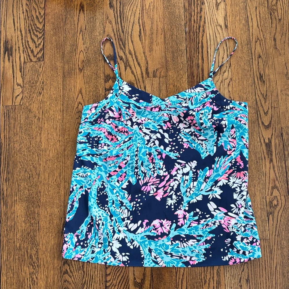 Lilly Pulitzer navy floral cami  Tank Top Size Small